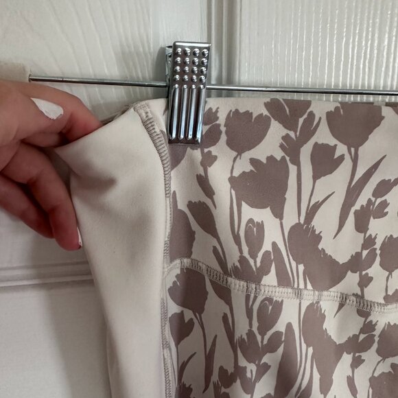 Senita Floral White/Cream Leggings with side pockets - Picture 3 of 3